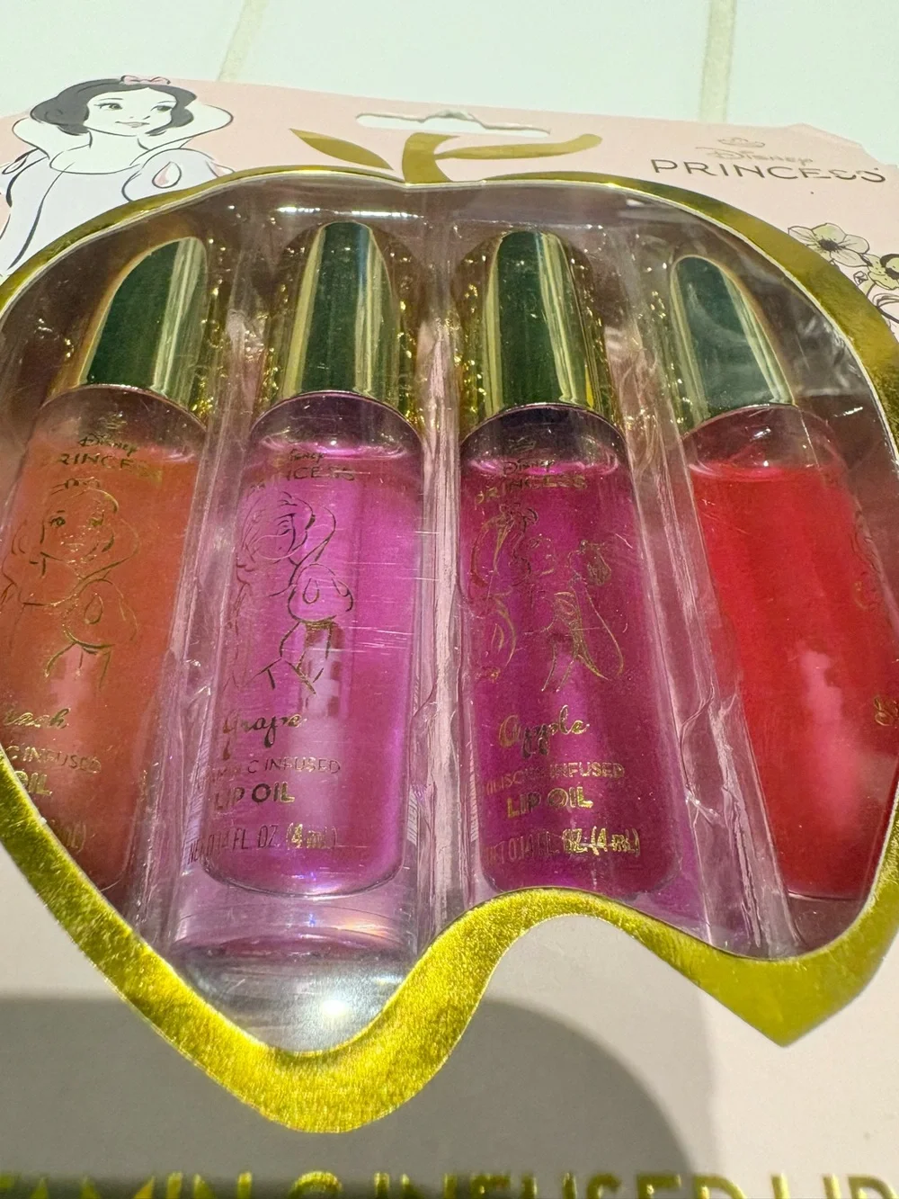 Disney Princess Vitamin C Infused Lip Oil Snow White Taste Beauty Makeup 👄